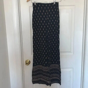 Mudd lightweight wide leg pants